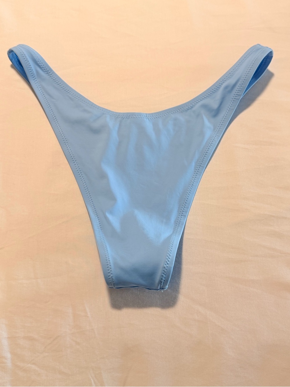 SKIMS Triangle Bikini - Picture 3 of 3